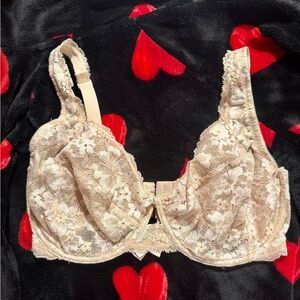 Victoria’s Secret Body by Victoria unlined, Demi lace bra, champagne SZ 34G EUC